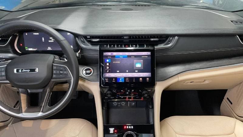 2024 Jeep Grand Cherokee thumbnail 7