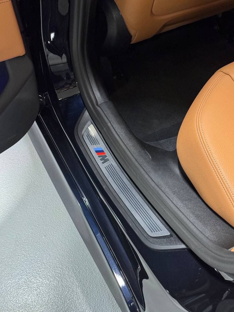 2023 BMW 520i M SPORT thumbnail 8