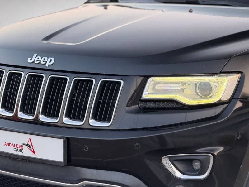 2015 Jeep Grand Cherokee LIMITED thumbnail 2