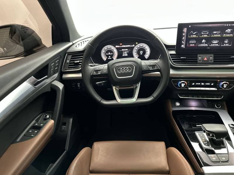 2023 Audi Q5 45 TFSI SPORTBACK S LINE thumbnail 3
