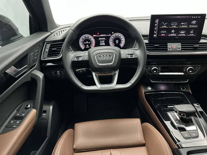 2025 Audi Q5 45 TFSI SPORTBACK S LINE thumbnail 8