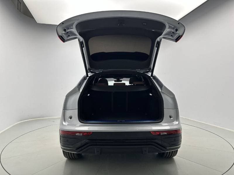 2023 Audi Q5 45 TFSI SPORTBACK S LINE thumbnail 6