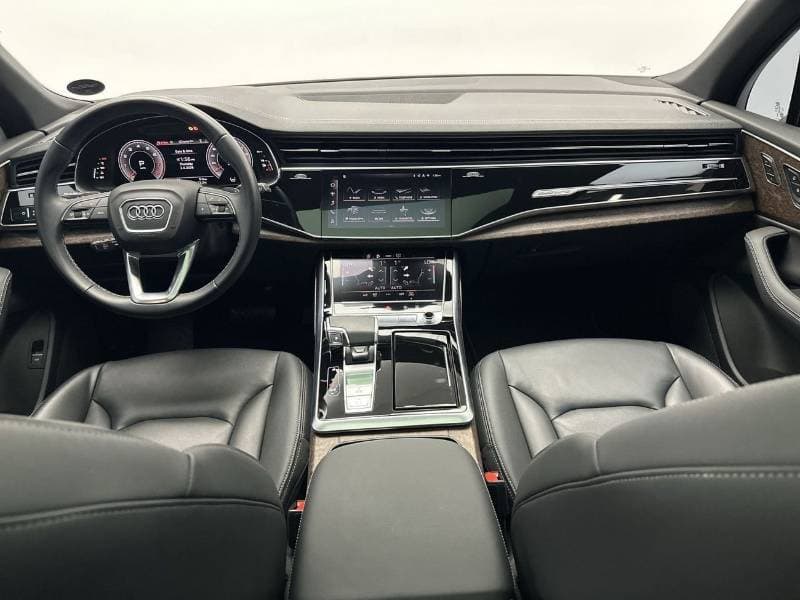 2025 Audi Q7 45 TFSI S LINE thumbnail 8