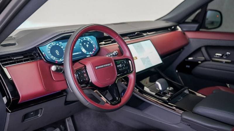2026 Land Rover Range Rover Sport DYNAMIC HSE P530 thumbnail 4