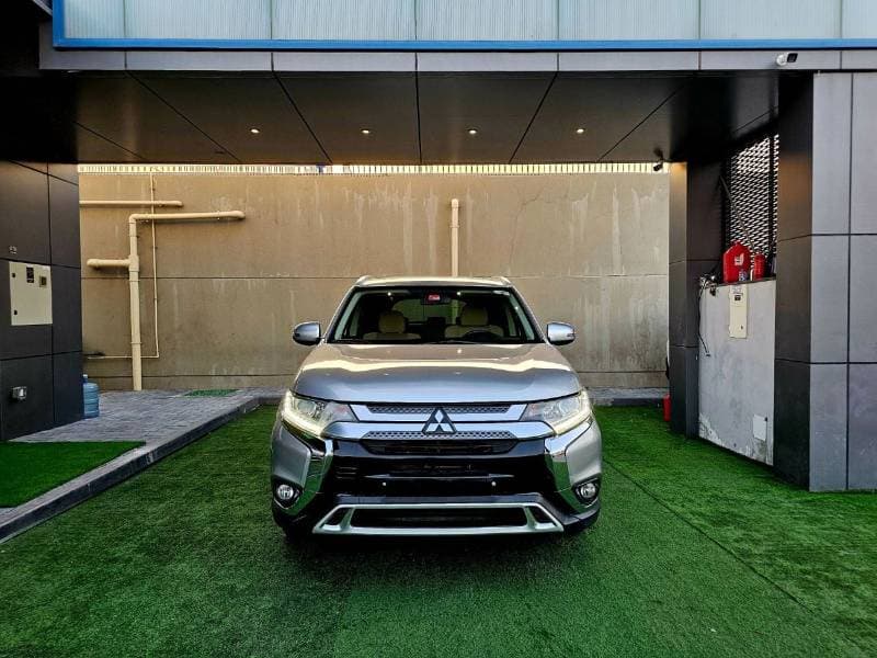 2020 Mitsubishi Outlander GLX thumbnail 2