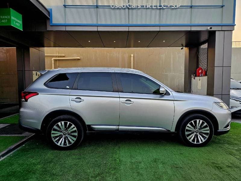 2020 Mitsubishi Outlander GLX thumbnail 4