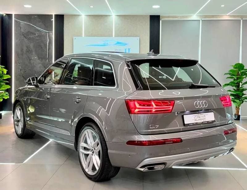 2017 Audi Q7 45 TFSI thumbnail 4