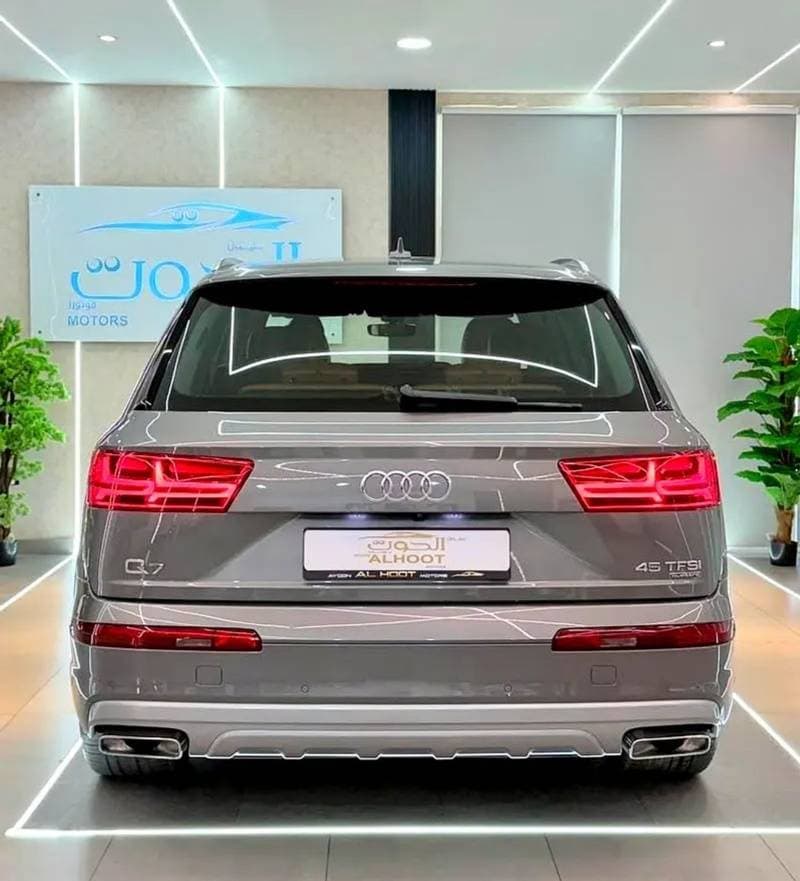 2017 Audi Q7 45 TFSI thumbnail 5
