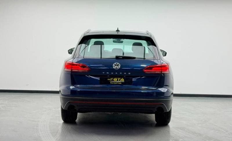 2018 Volkswagen Touareg TRENDLINE thumbnail 5