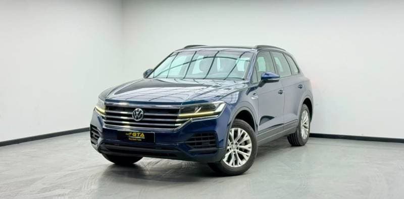 2018 Volkswagen Touareg TRENDLINE thumbnail 3