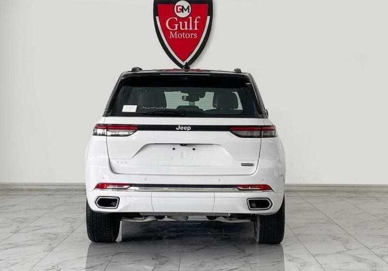2024 Jeep Grand Cherokee OVERLAND thumbnail 5
