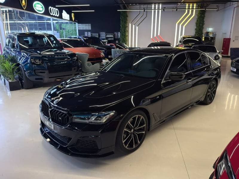 2018 BMW 520i M SPORT thumbnail 5