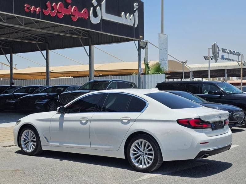 2023 BMW 520i JOY EDITION thumbnail 5