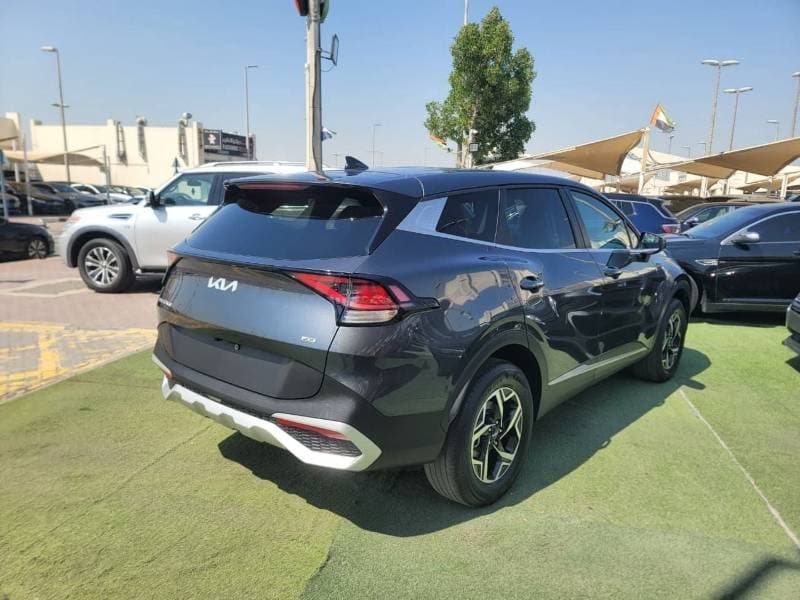 2024 Kia Sportage STANDARD thumbnail 8