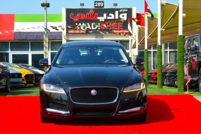 2020 Jaguar XF PORTFOLIO thumbnail 2