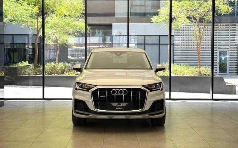 2022 Audi Q7 55 TFSI thumbnail 2