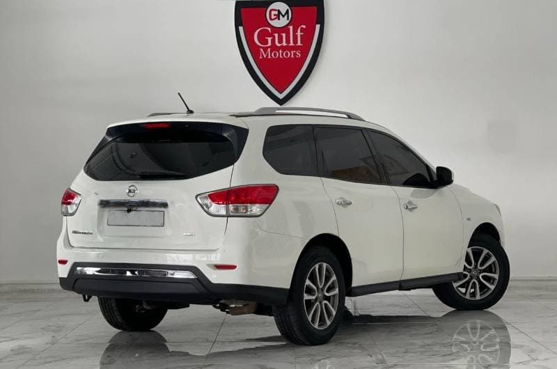 2014 Nissan Pathfinder S thumbnail 4