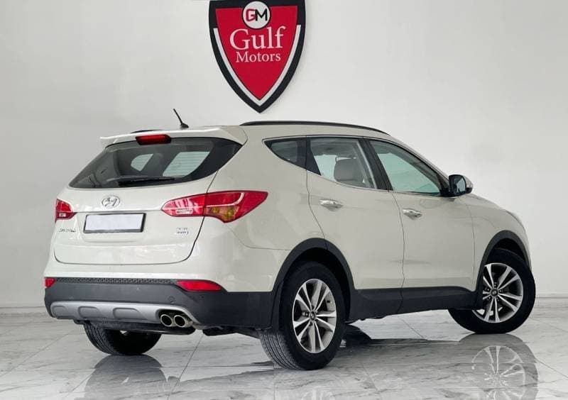 2016 Hyundai Santa Fe GLS thumbnail 4