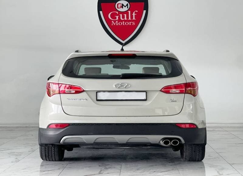 2016 Hyundai Santa Fe GLS thumbnail 5