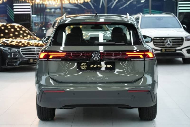 2026 Volkswagen Tiguan LIFE PLUS thumbnail 5