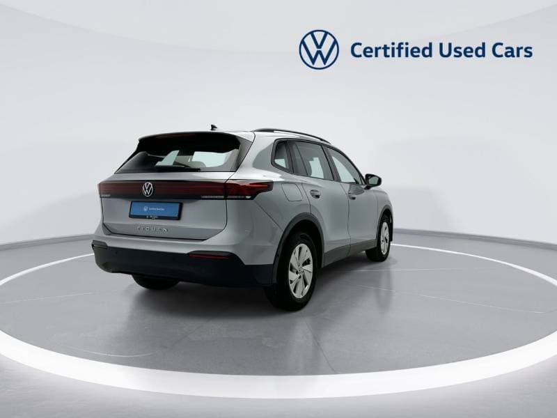 2025 Volkswagen Tiguan LIFE thumbnail 8