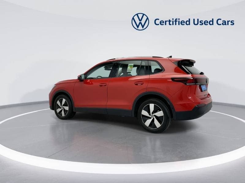 2026 Volkswagen Tiguan LIFE PLUS thumbnail 5