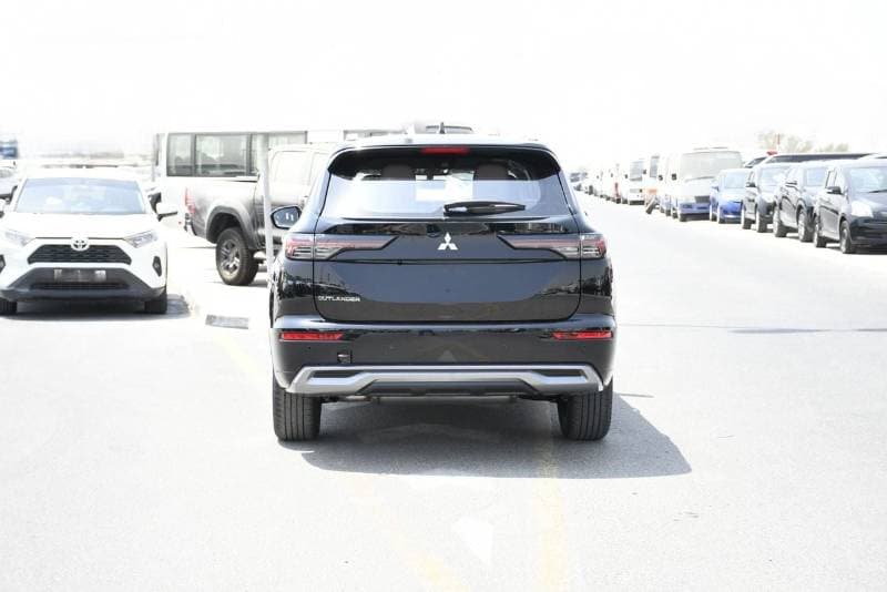 2026 Mitsubishi Outlander HIGHLINE thumbnail 4