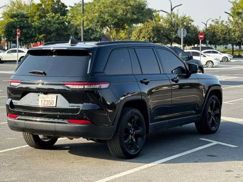 2023 Jeep Grand Cherokee LIMITED thumbnail 5