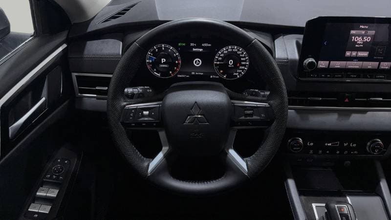 2023 Mitsubishi Outlander thumbnail 8