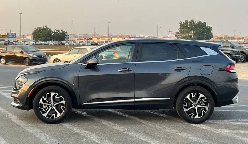 2024 Kia Sportage LX thumbnail 4
