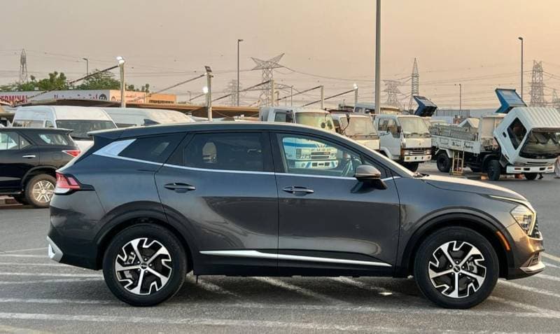 2024 Kia Sportage LX thumbnail 7