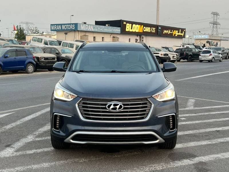 2019 Hyundai Santa Fe STANDARD thumbnail 2