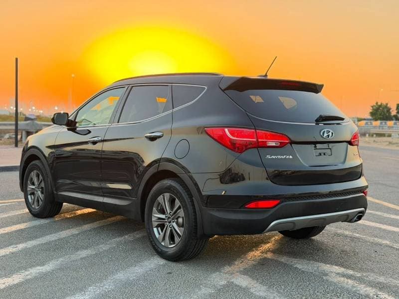 2016 Hyundai Santa Fe thumbnail 7