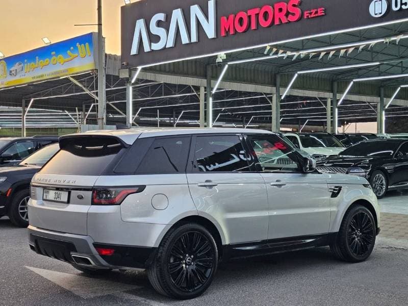 2018 Land Rover Range Rover Sport HSE DYNAMIC thumbnail 4