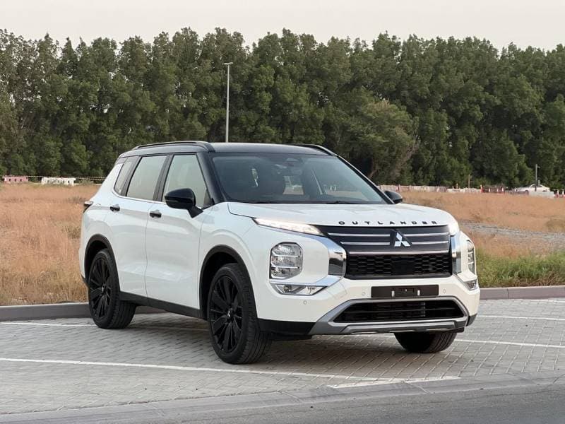 2026 Mitsubishi Outlander PREMIUM LAUNCH EDITION thumbnail 3