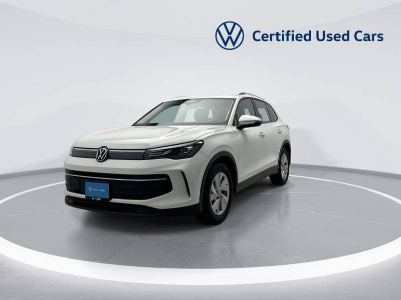2025 Volkswagen Tiguan LIFE thumbnail 3