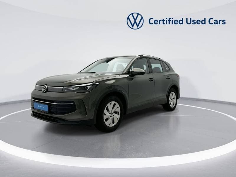 2025 Volkswagen Tiguan LIFE thumbnail 3