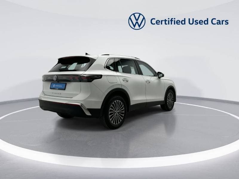 2026 Volkswagen Tiguan LIFE PLUS thumbnail 8