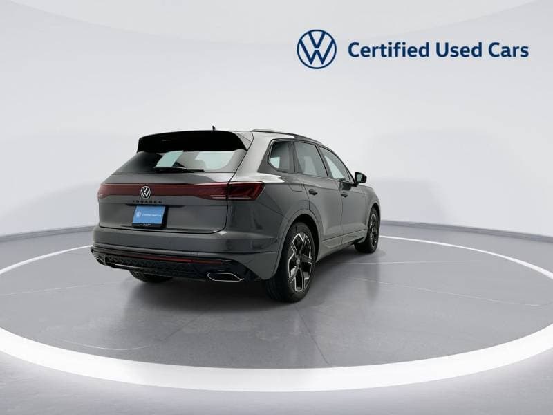 2024 Volkswagen Touareg R LINE thumbnail 7
