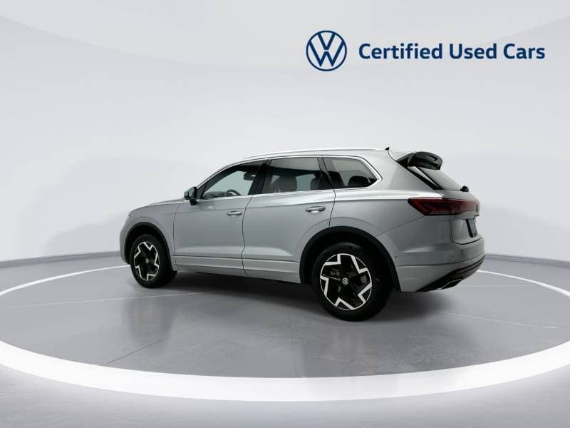 2025 Volkswagen Touareg ELEGANCE thumbnail 5