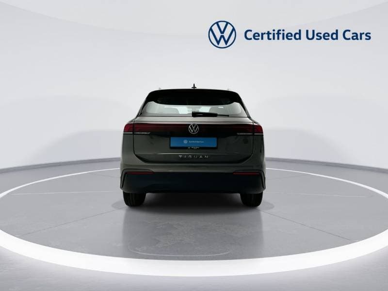 2025 Volkswagen Tiguan LIFE thumbnail 7