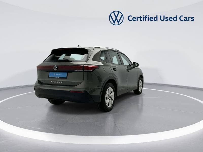 2025 Volkswagen Tiguan LIFE thumbnail 8