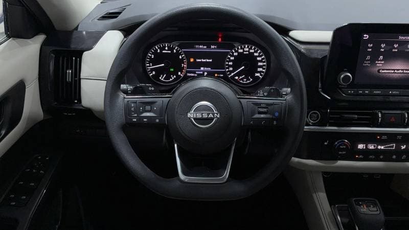 2023 Nissan Pathfinder S thumbnail 8