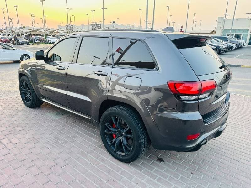 2019 Jeep Grand Cherokee SRT thumbnail 6