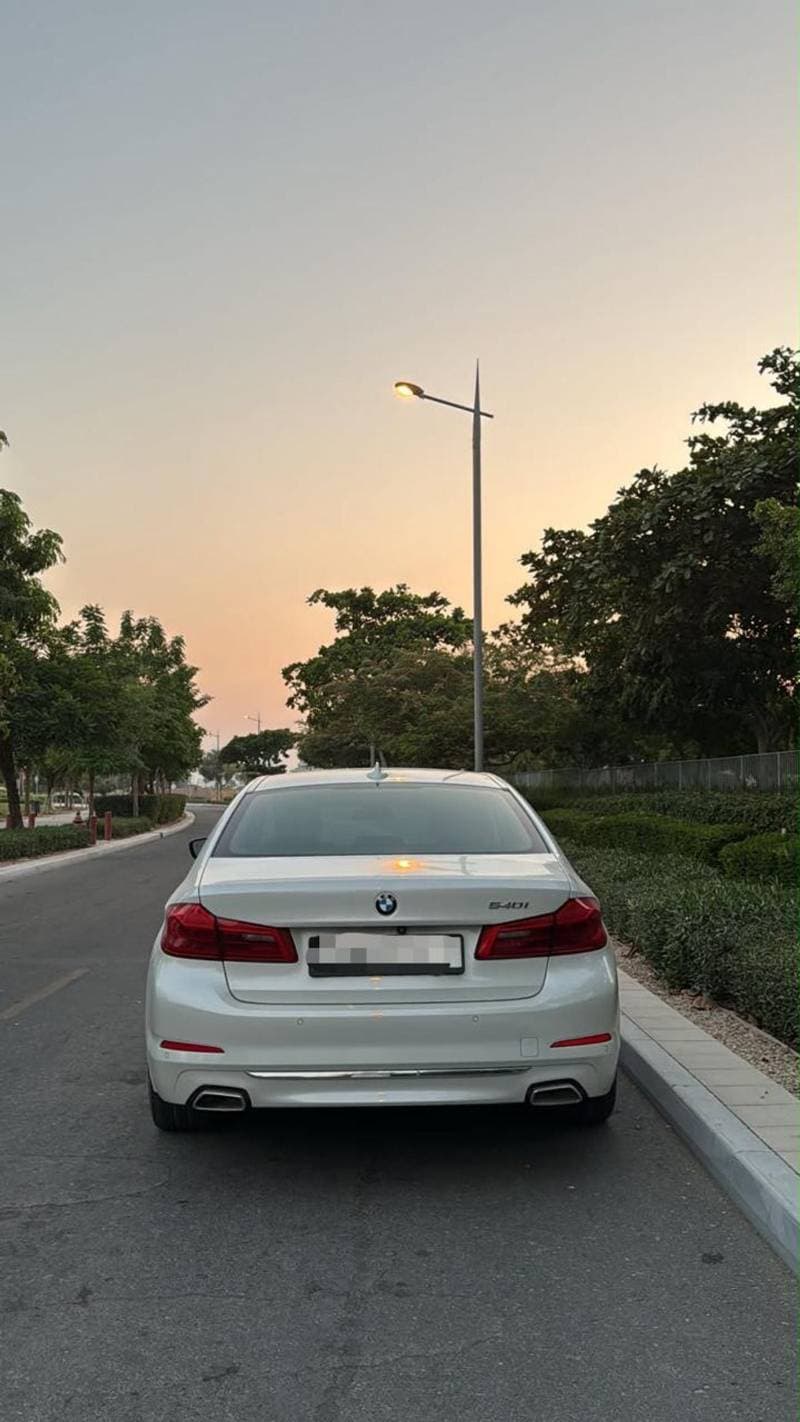 2017 BMW 540i LUXURY thumbnail 5