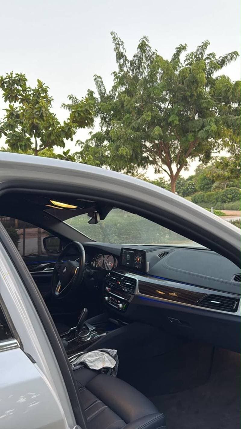 2017 BMW 540i LUXURY thumbnail 7