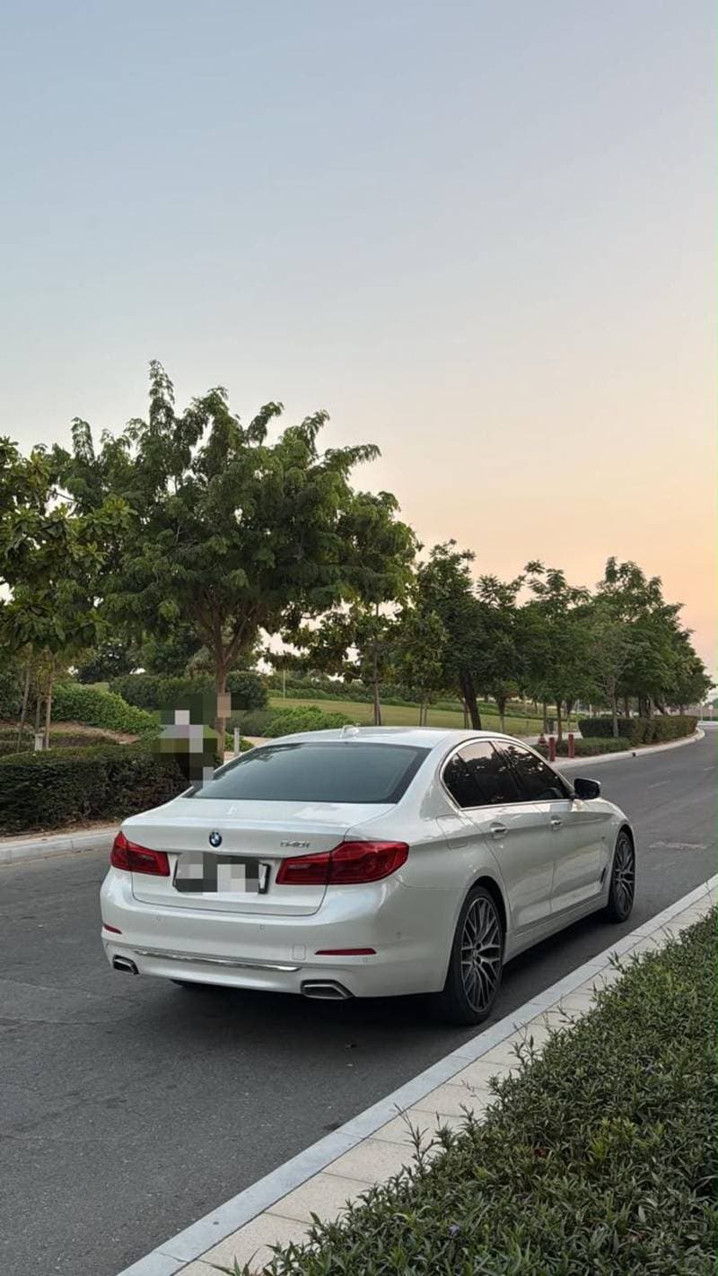 2017 BMW 540i LUXURY thumbnail 8