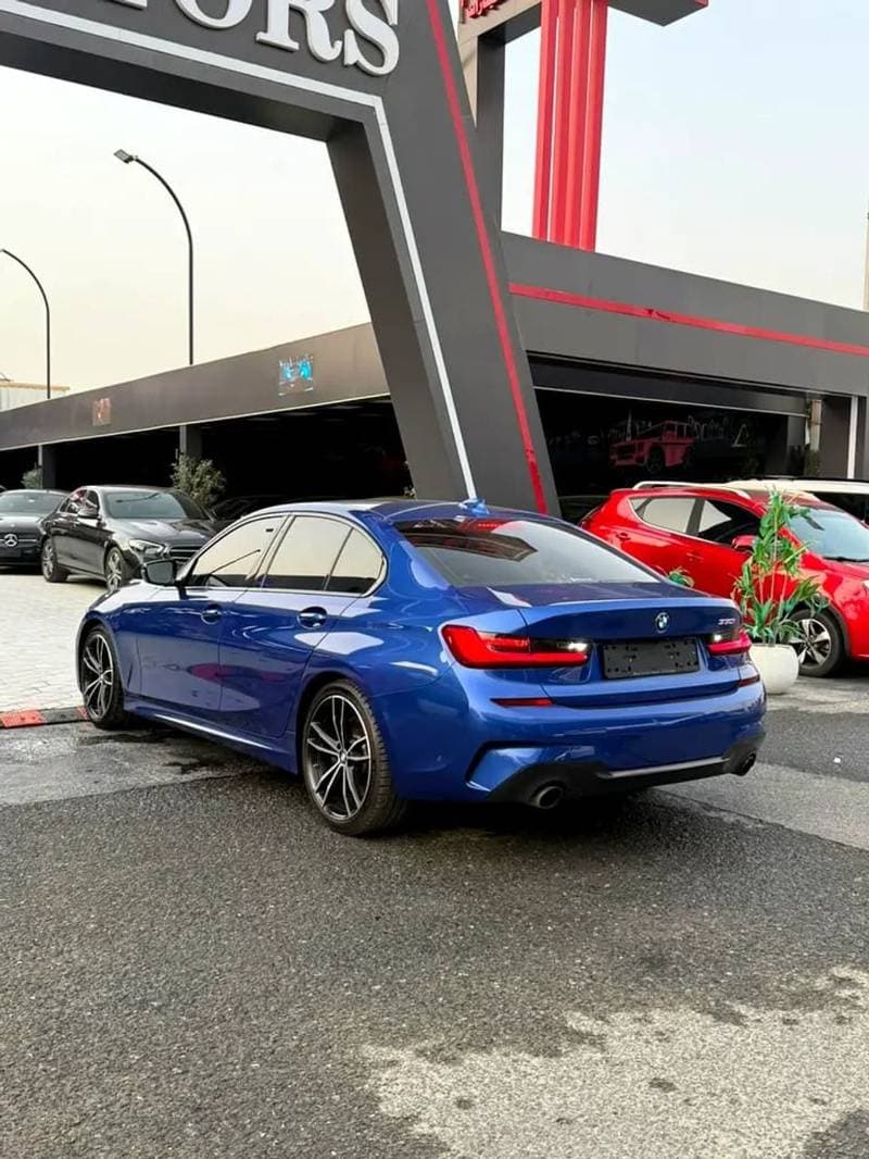 2020 BMW 330i M SPORT thumbnail 6