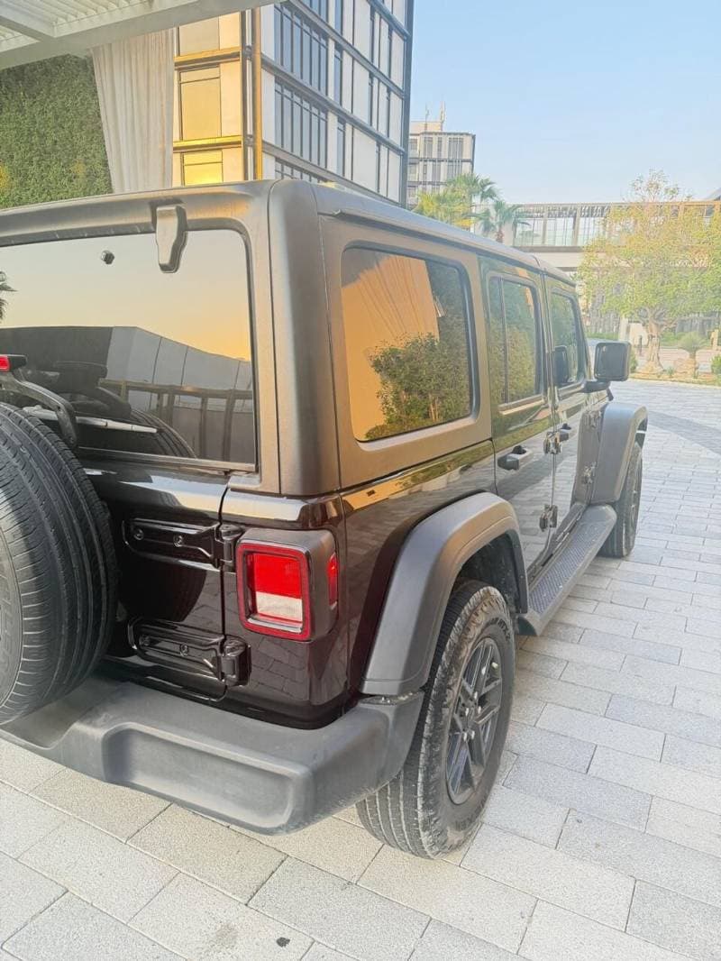 2025 Jeep Wrangler SPORT thumbnail 2