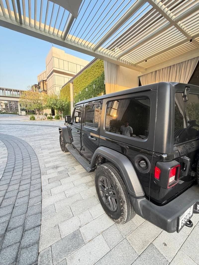 2025 Jeep Wrangler SPORT thumbnail 4